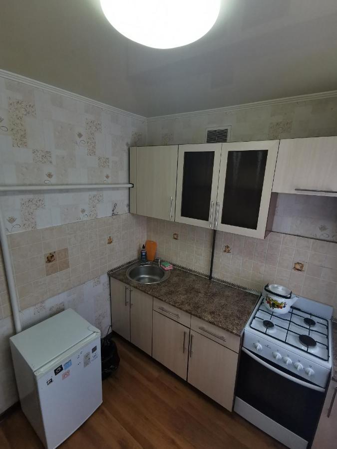 1 Комн Апартаменты В Центре Рядом С Парком Костанай Екстериор снимка